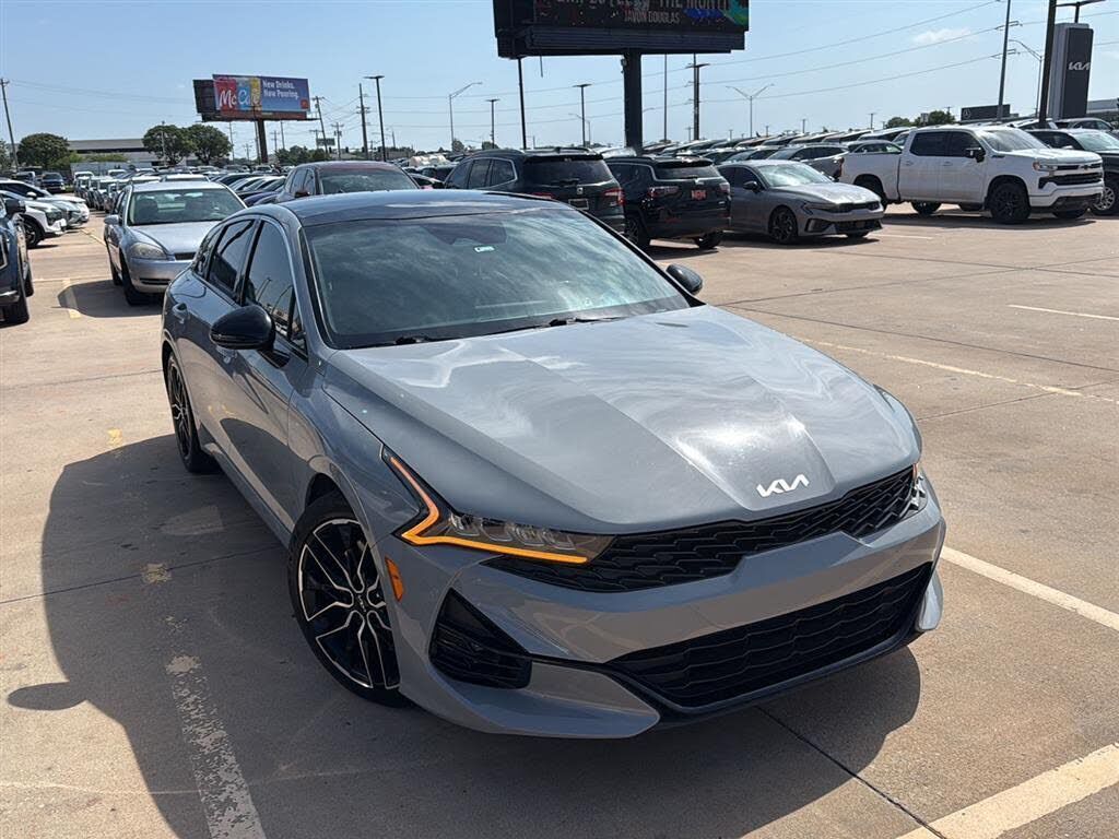 2022 KIA K5