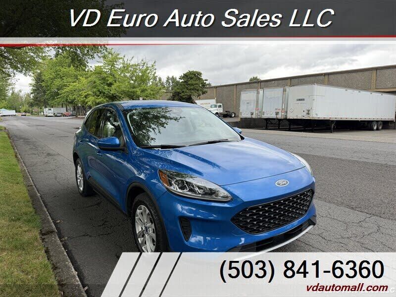 2021 FORD Escape