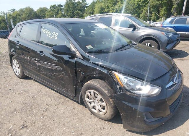 2014 HYUNDAI Accent