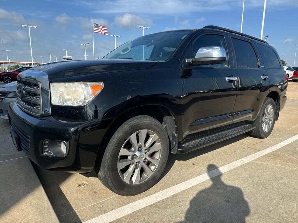 2017 TOYOTA Sequoia