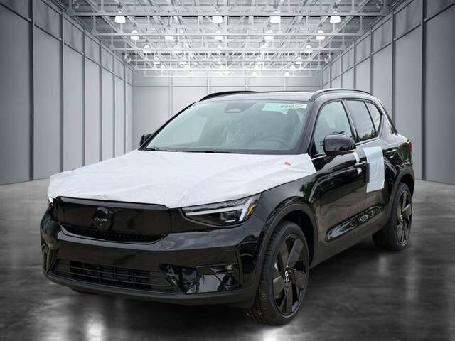 2026 VOLVO EX40