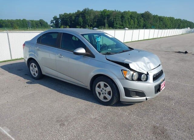 2015 CHEVROLET Sonic