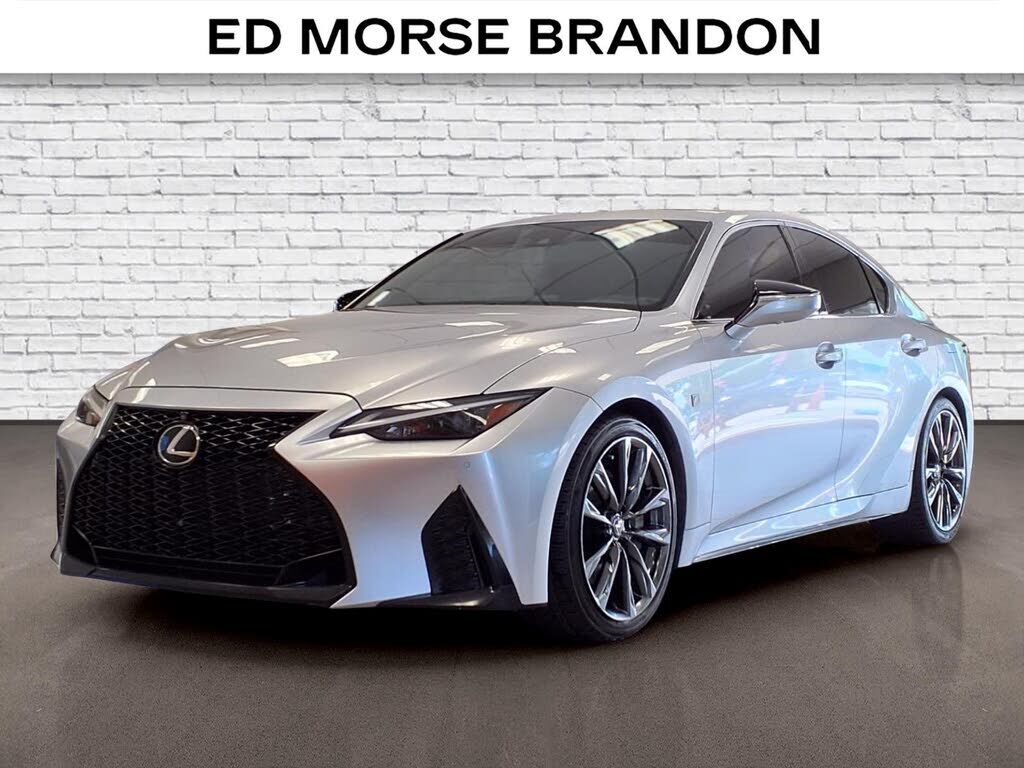2023 LEXUS IS