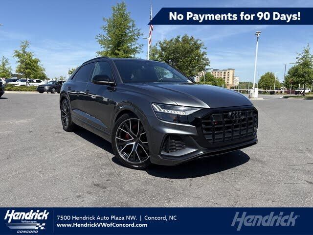 2022 AUDI SQ8