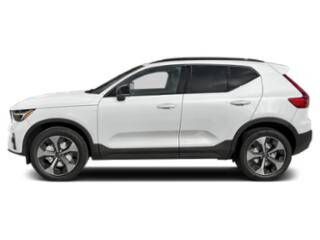2026 VOLVO XC40