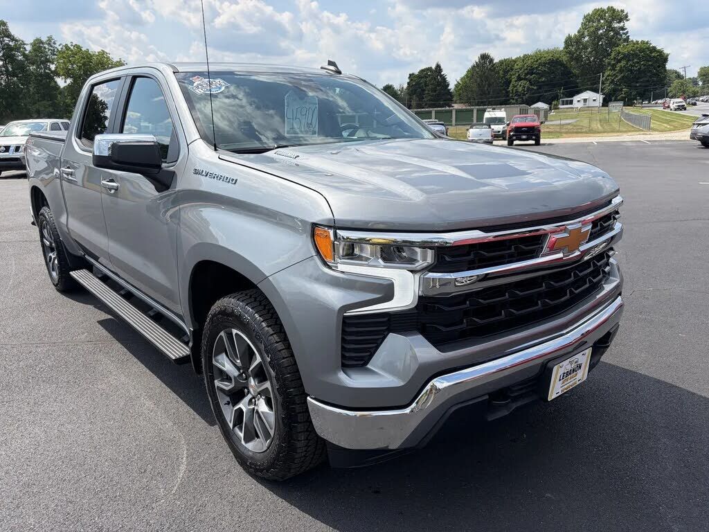 2025 CHEVROLET Silverado