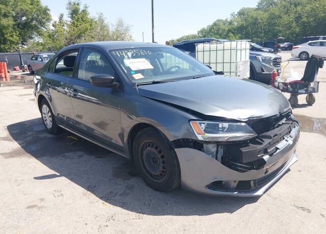 2013 VOLKSWAGEN Jetta