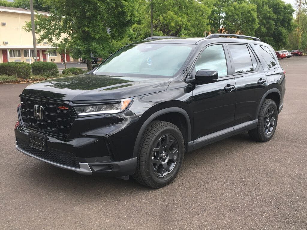 2025 HONDA Pilot