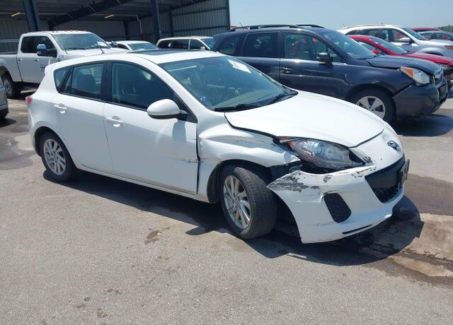 2012 MAZDA Mazda3