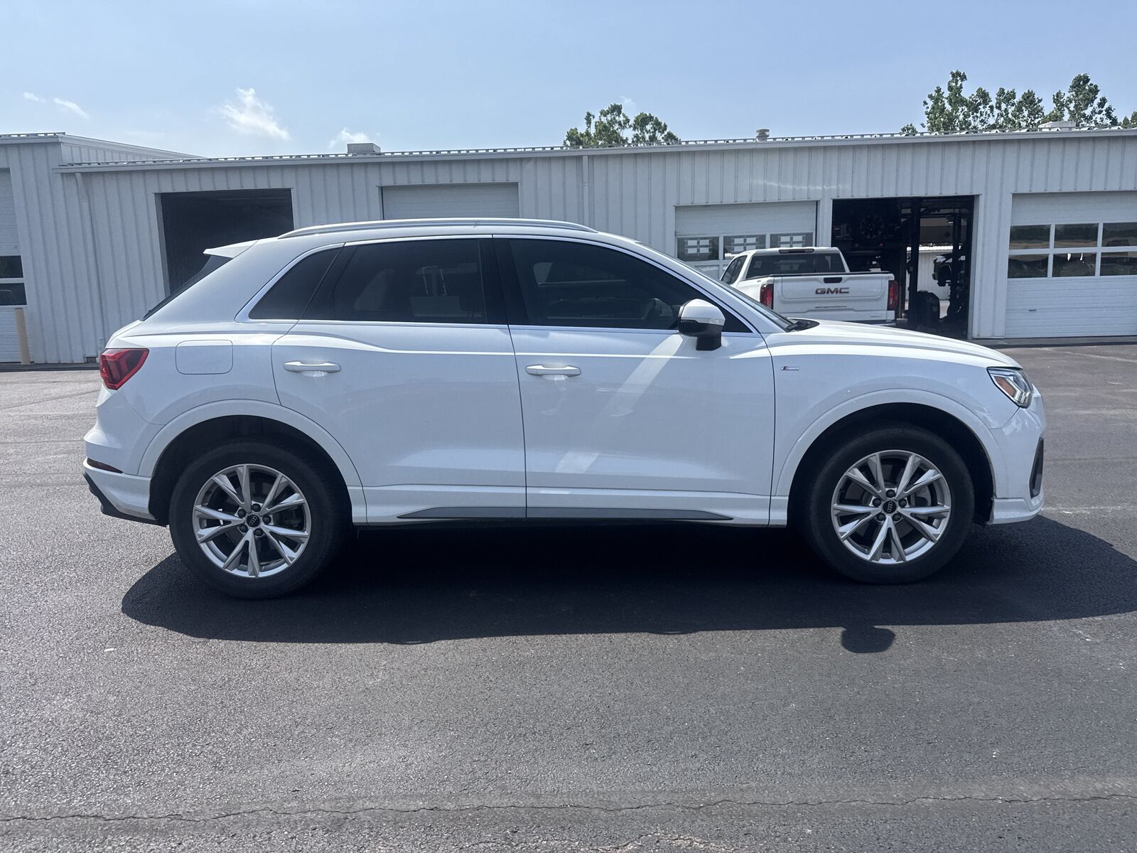 2023 Audi Q3