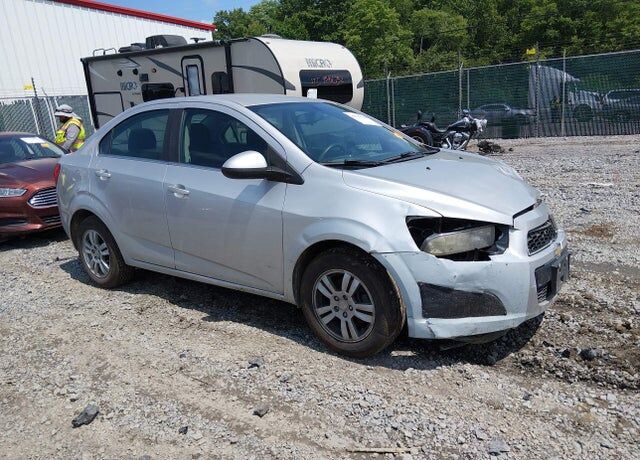 2016 CHEVROLET Sonic