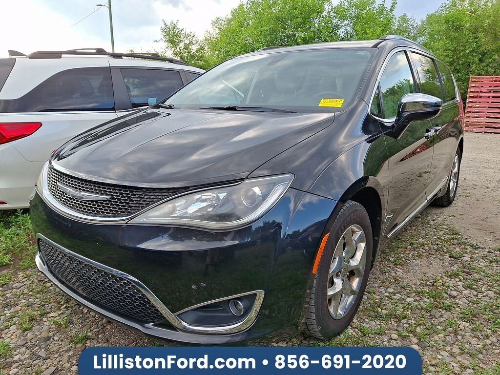 2017 CHRYSLER Pacifica