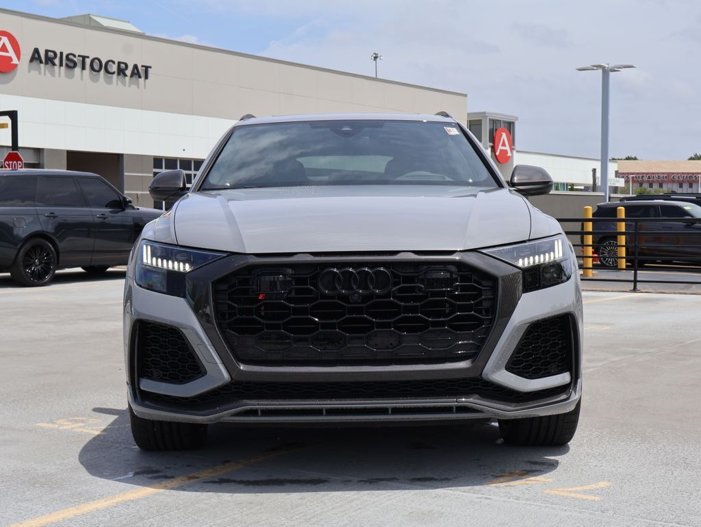 2024 Audi RS Q8