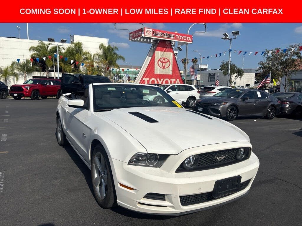 2013 FORD Mustang