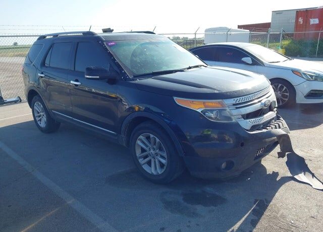 2014 FORD Explorer