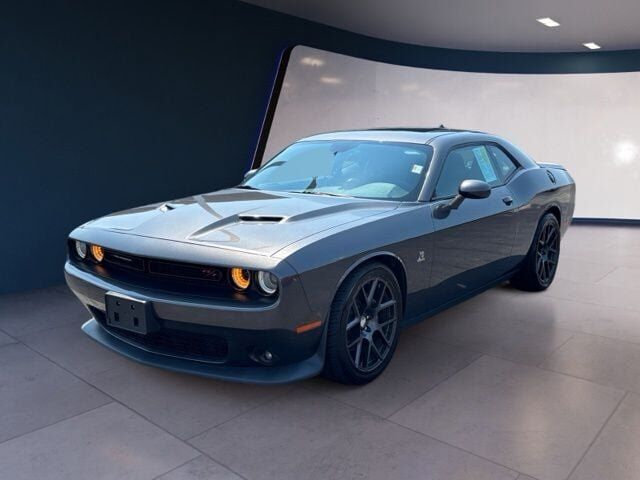 2016 DODGE Challenger