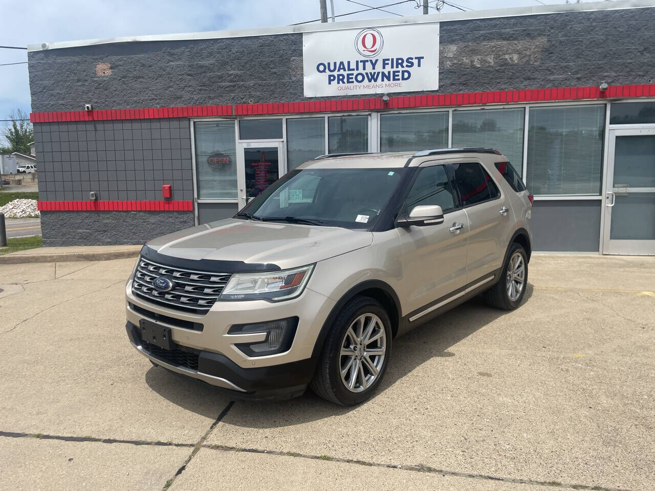 2017 FORD Explorer