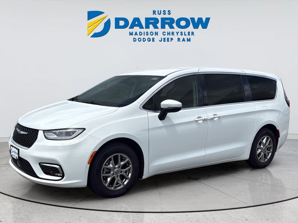 2023 CHRYSLER Pacifica