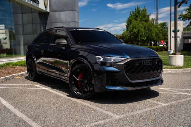2025 Audi RS Q8