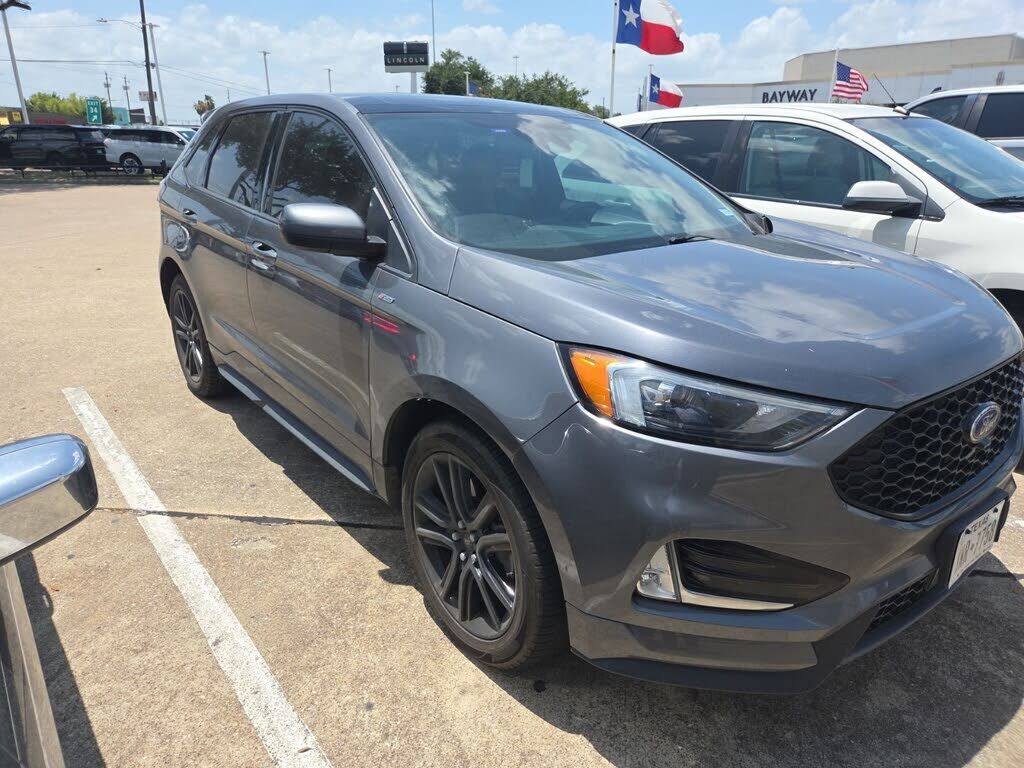 2022 FORD Edge