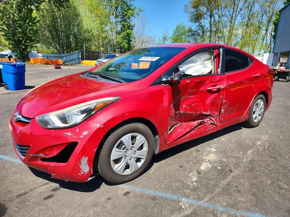 2016 HYUNDAI Elantra