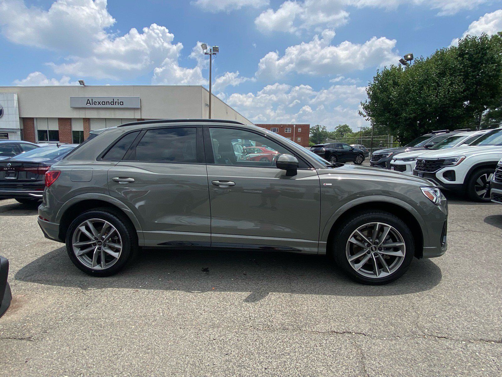 2023 Audi Q3