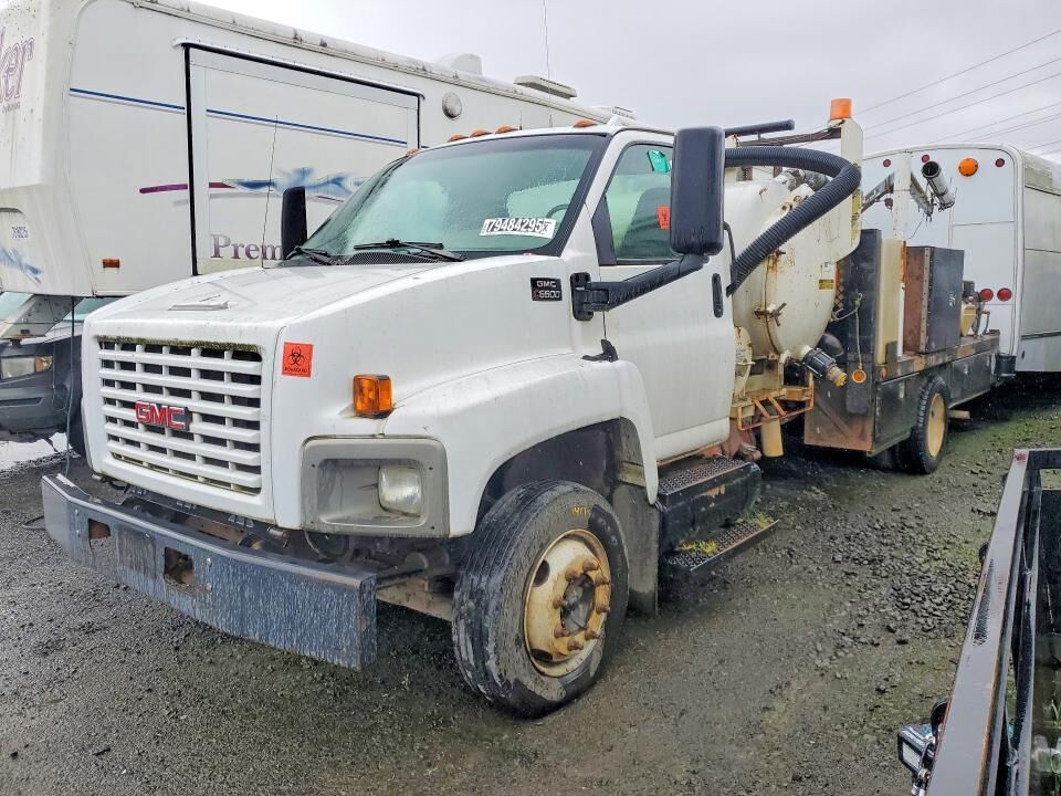 2003 GMC C6
