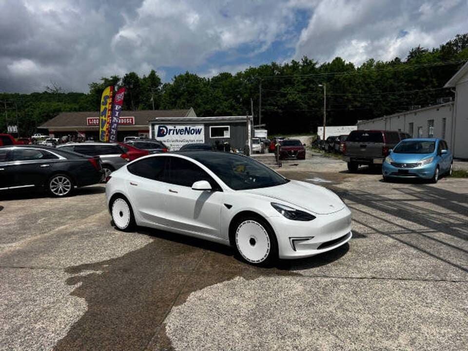 2021 TESLA Model 3