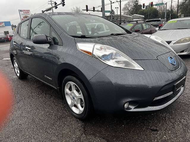 2013 NISSAN Leaf