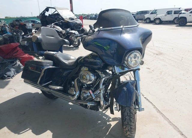 2012 HARLEY DAVIDSON Street Glide 103