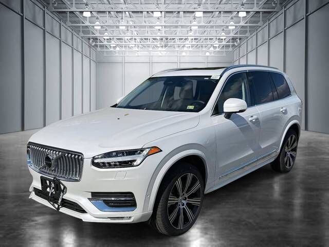 2025 VOLVO XC90