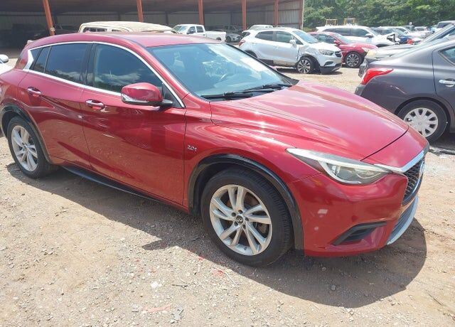 2017 INFINITI QX30