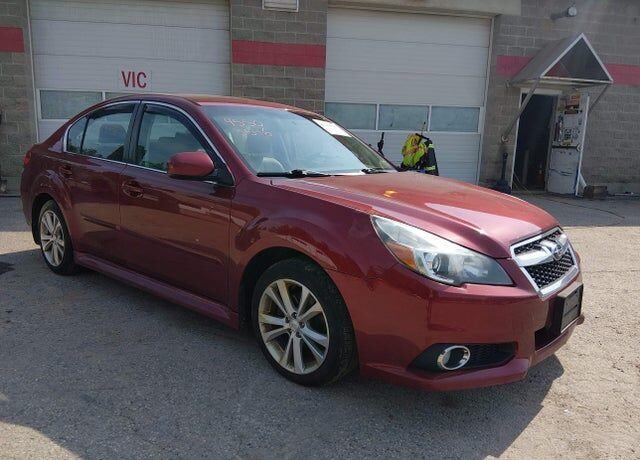 2013 SUBARU Legacy