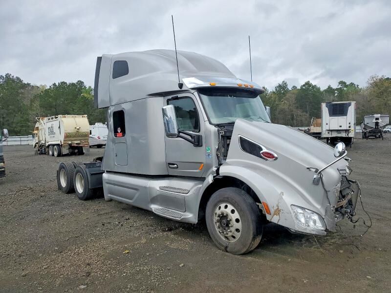 2020 PETERBILT 579