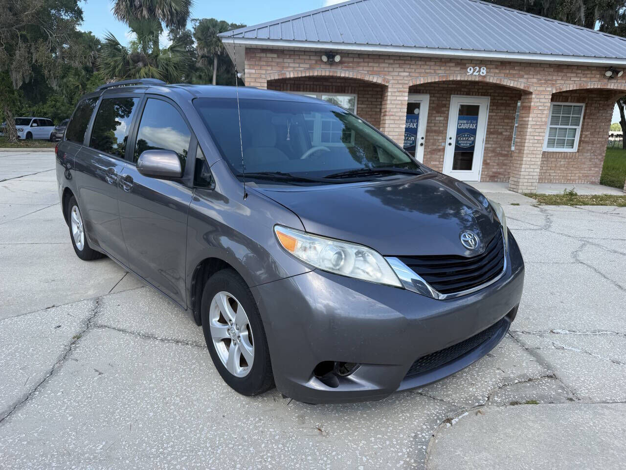 2014 TOYOTA Sienna