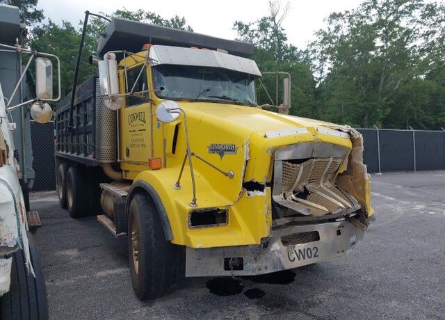 1999 KENWORTH T800