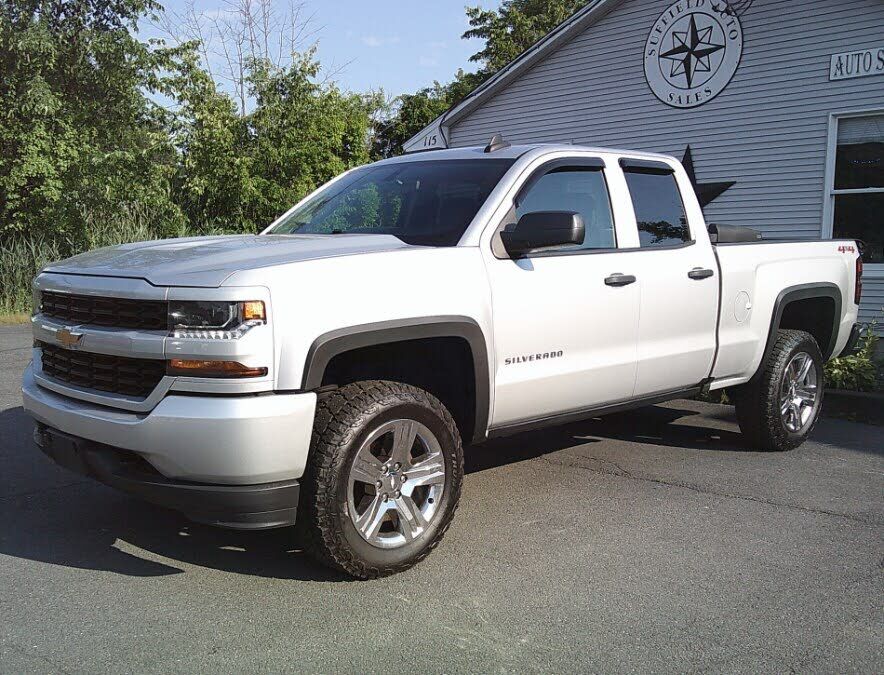 2018 CHEVROLET Silverado