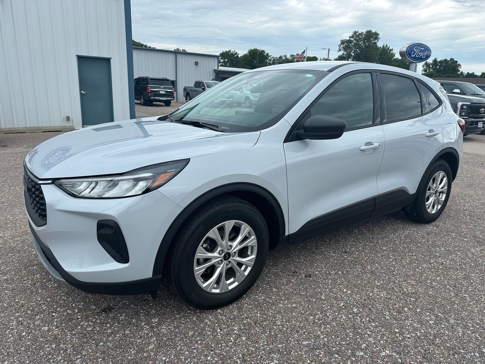 2025 FORD Escape