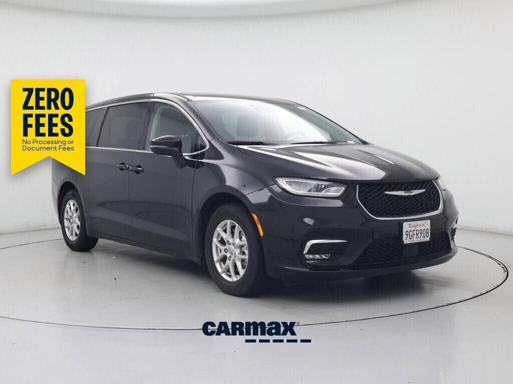 2023 CHRYSLER Pacifica
