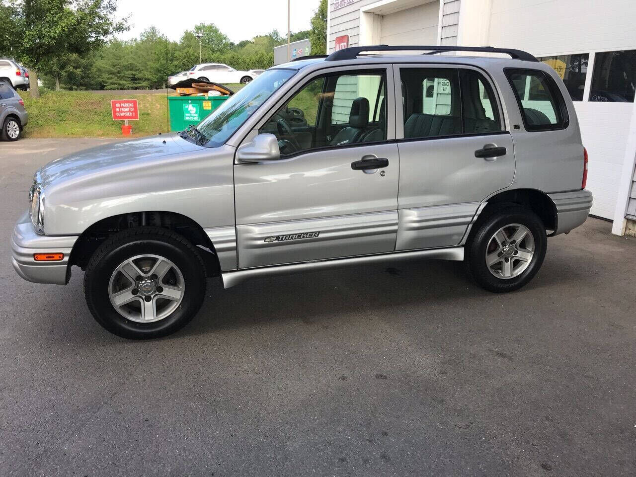 2002 CHEVROLET Tracker
