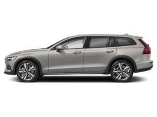 2023 VOLVO V60CC