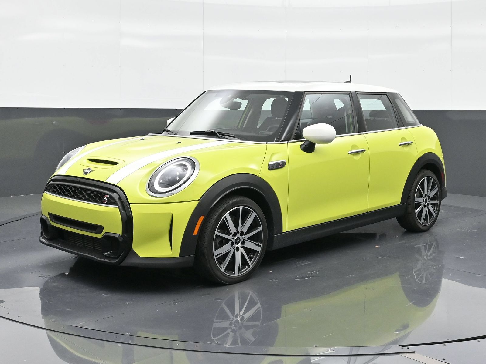 2023 MINI Hardtop