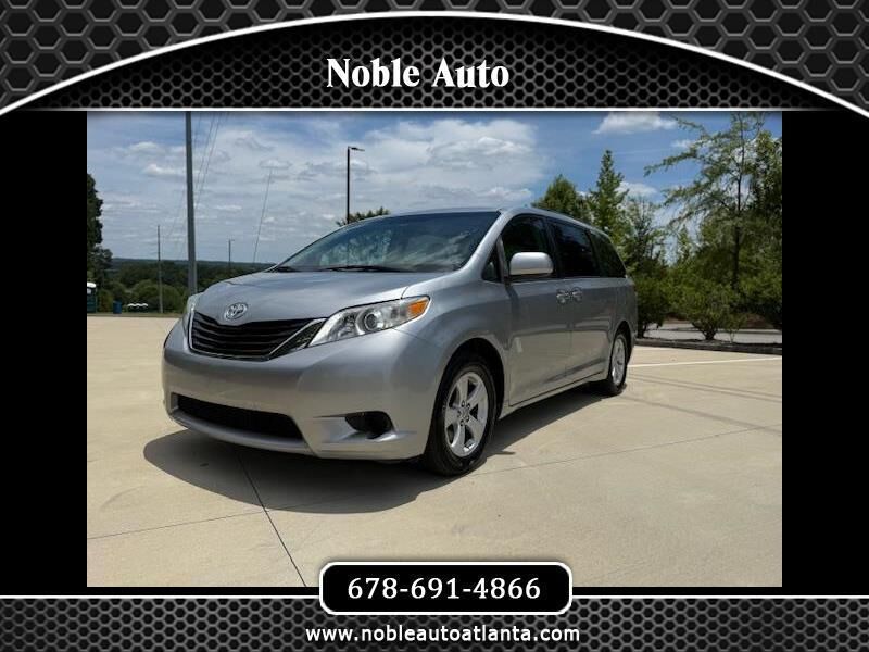 2012 TOYOTA Sienna
