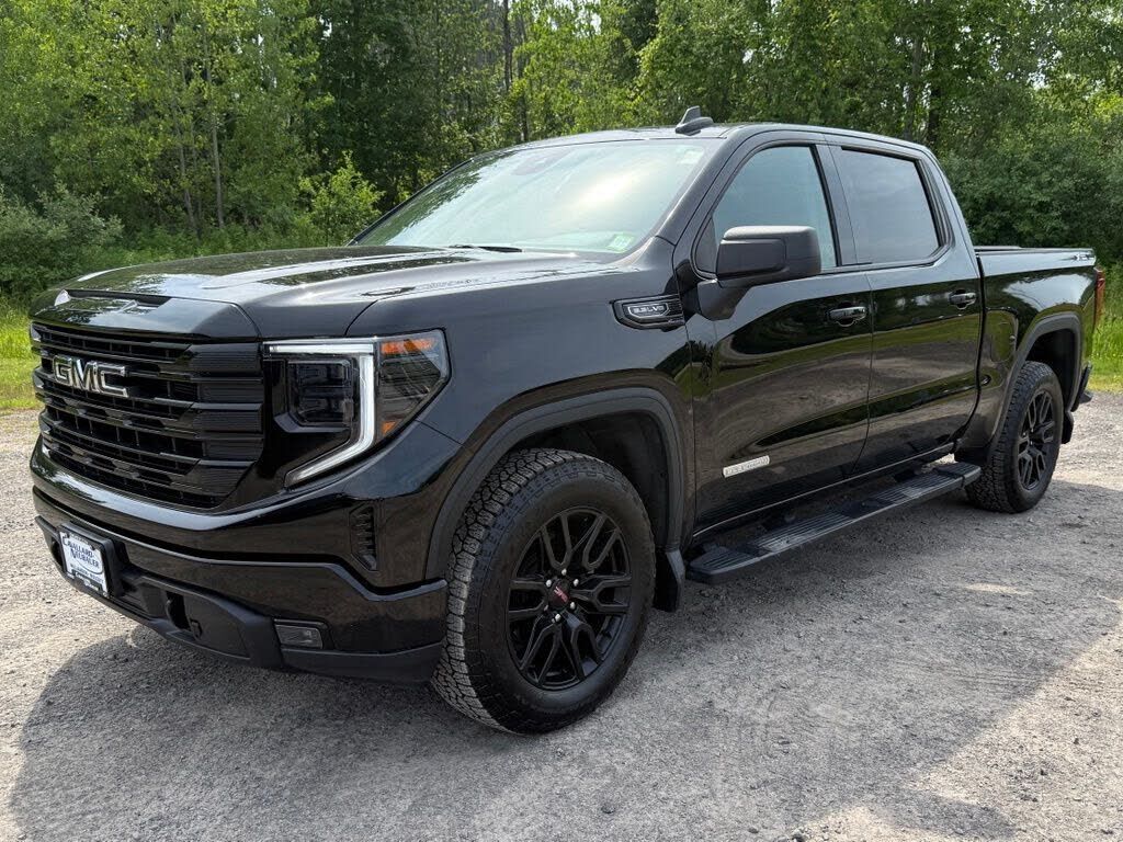 2024 GMC Sierra