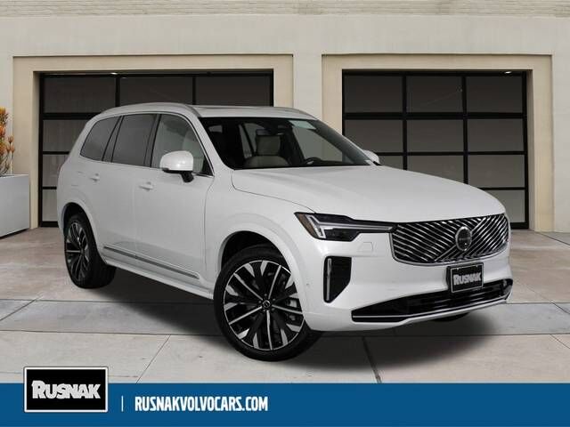 2026 VOLVO XC90