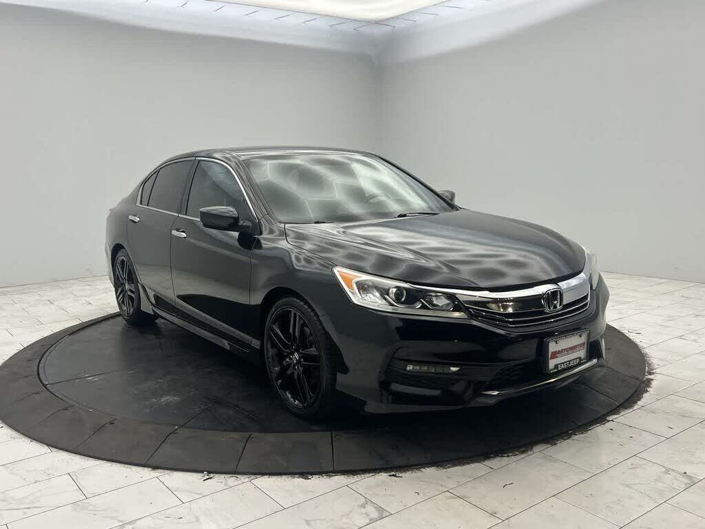 2017 HONDA Accord
