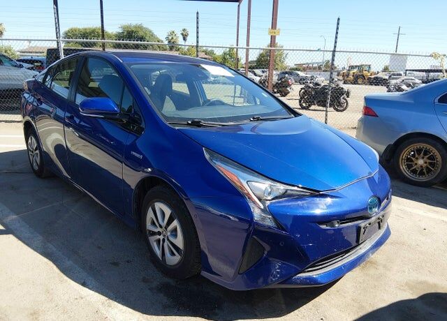 2017 TOYOTA PRIUS