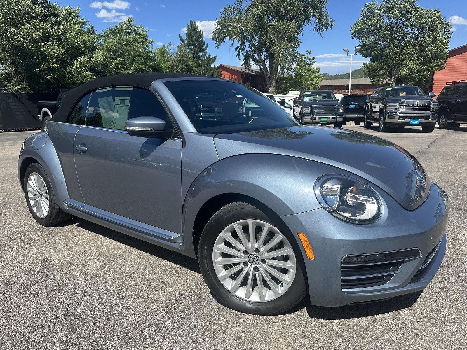2019 VOLKSWAGEN Beetle