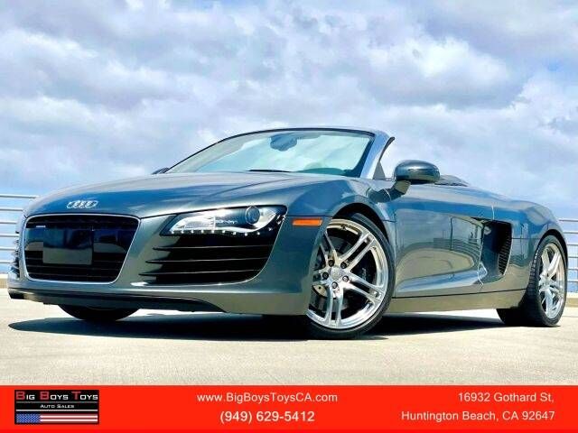2011 AUDI R8