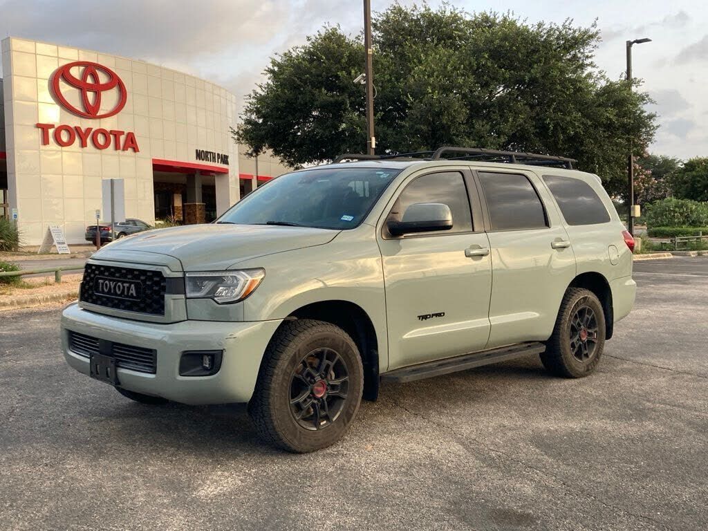 2021 TOYOTA Sequoia